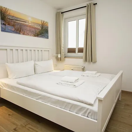 Terrasse, Gratis Nutzung Vom Ahoi Erlebnisbad Und Sauna Insellin - Karola 06 *